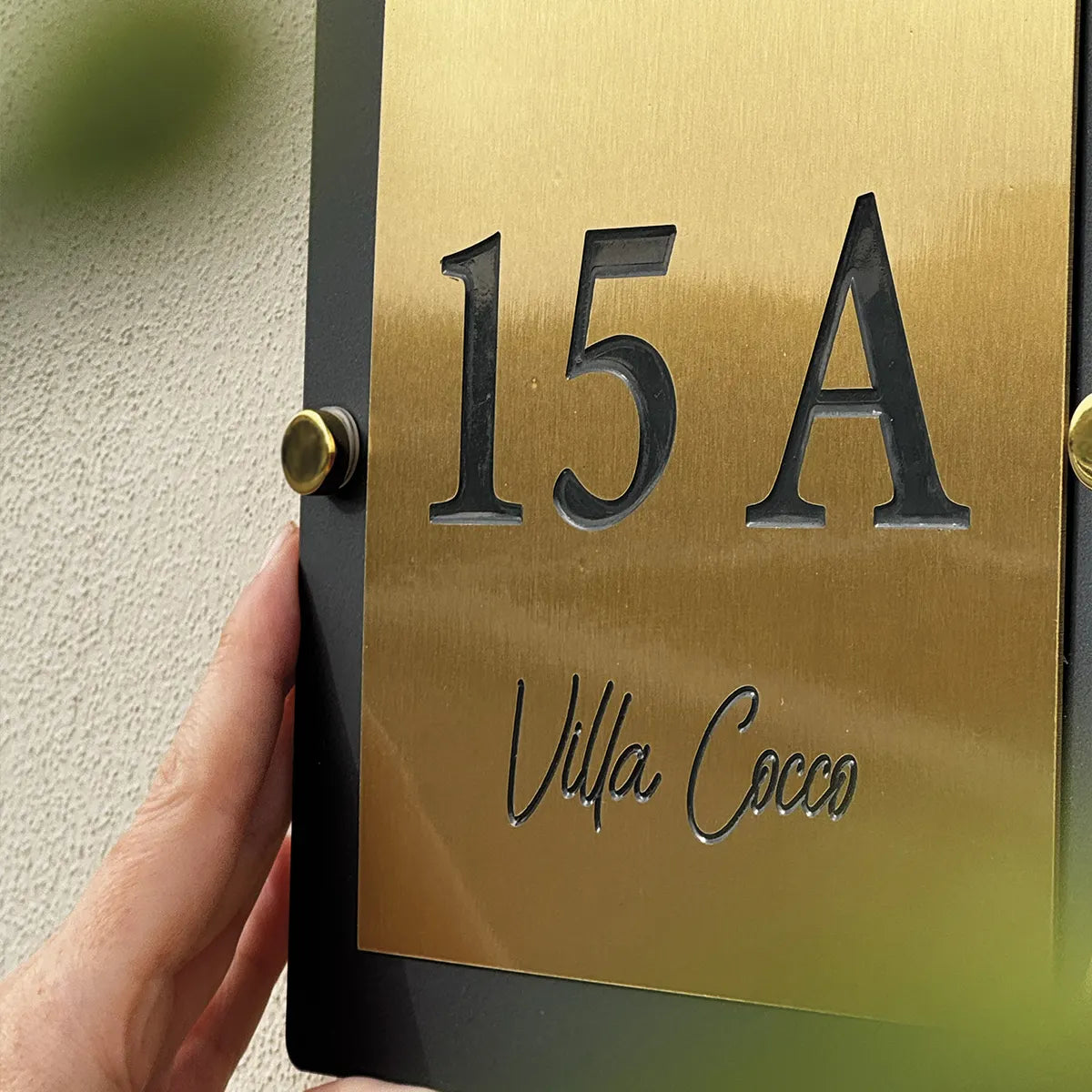 Numero civico in ottone modello Prestige Square con testo