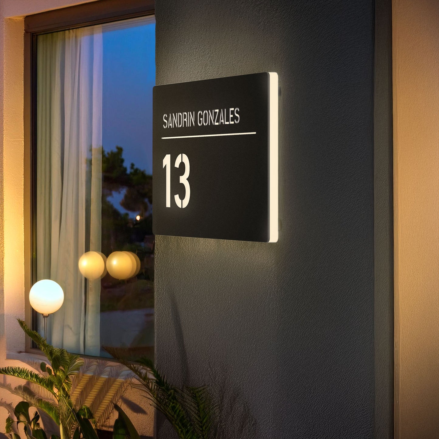Numero civico e testo luminoso modello Lux Horizontal