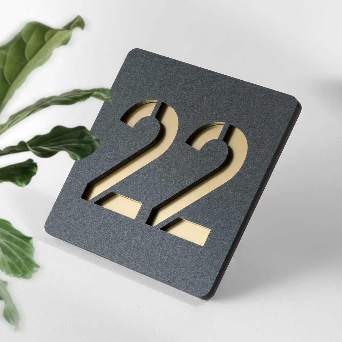 Numero civico modello Stencil Square finitura Stone Grey